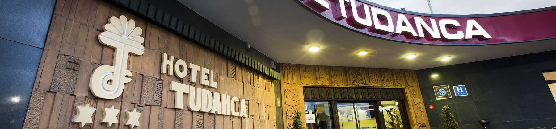 Hotel Tudanca Miranda  header